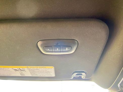 Used 2025 Jeep Wagoneer L Series II AWD/4WD image 42