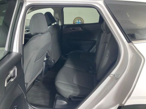 Certified 2025 Kia Sportage LX AWD/4WD image 13