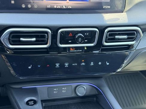 New 2026 Nissan Sentra SV w/ SV Convenience Package FWD image 22