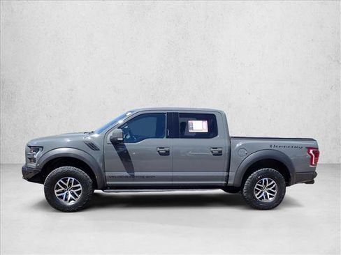 Used 2018 Ford F150 Raptor w/ Equipment Group 802A Luxury AWD/4WD image 2