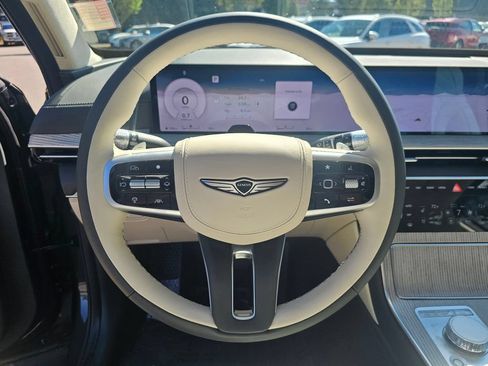 Used 2025 Genesis GV80 3.5T Prestige AWD/4WD image 11