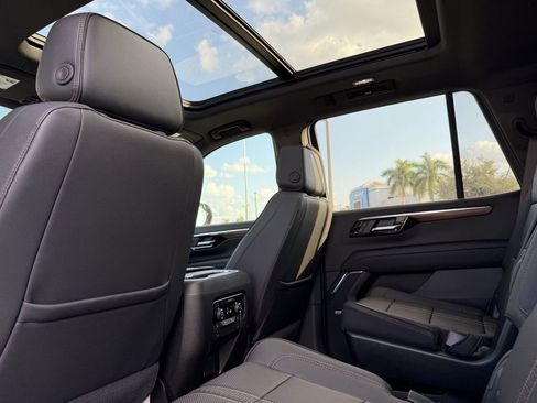 New 2026 Chevrolet Tahoe High Country image 12