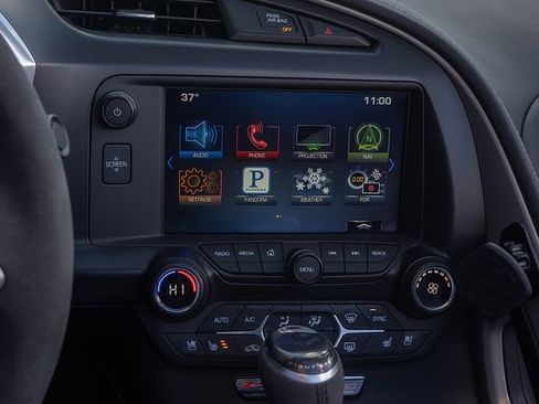 Used 2016 Chevrolet Corvette Z06 w/ 3LZ Preferred Equipment Group image 17