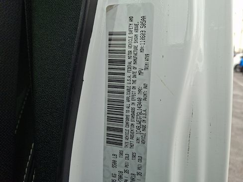 Used 2016 Jeep Wrangler Unlimited Sahara w/ Dual Top Group image 17