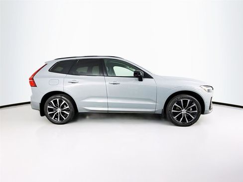 Used 2024 Volvo XC60 B5 Plus w/ Protection Package Premier AWD/4WD image 7
