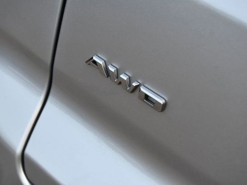 Used 2020 Cadillac XT4 Premium Luxury image 35