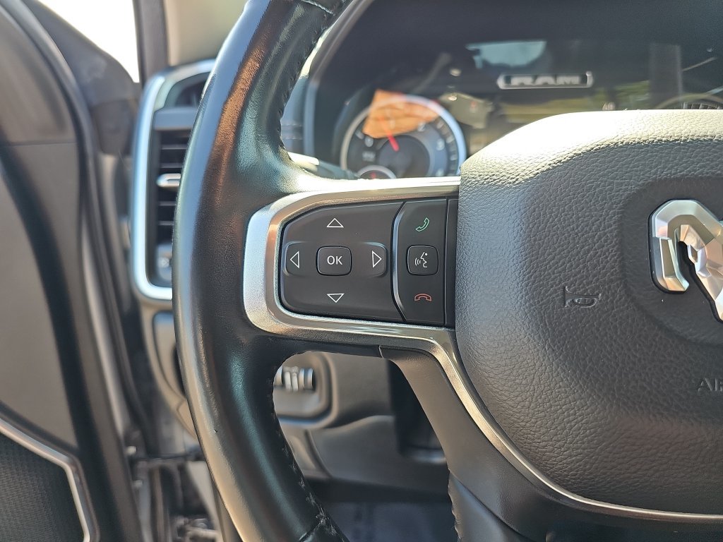 Used 2022 RAM 1500 Laramie AWD/4WD image 17