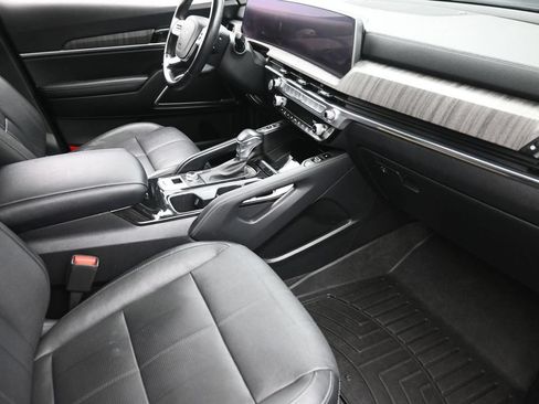 Used 2023 Kia Telluride AWD image 9