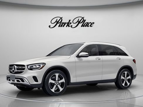 Used 2020 Mercedes-Benz GLC 300 image 2