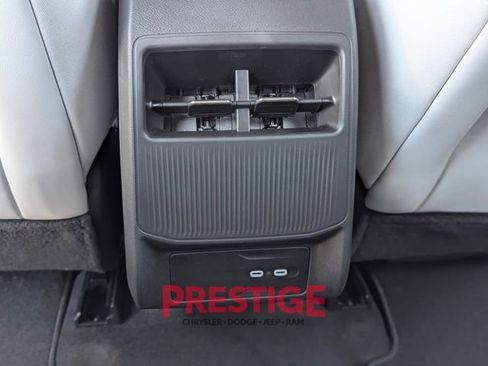 New 2026 Jeep Cherokee Limited image 25