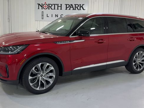 New 2026 Lincoln Aviator 2WD image 6