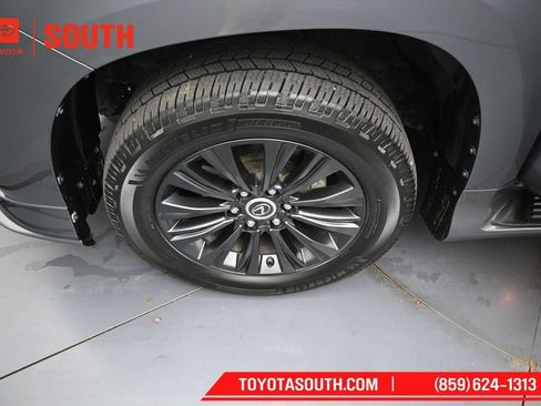 Used 2022 Lexus GX 460 Premium AWD/4WD image 41