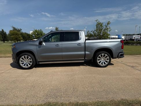 Used 2019 Chevrolet Silverado 1500 High Country AWD/4WD image 7