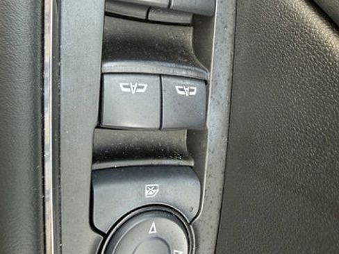 Used 2022 Buick Envision Preferred FWD image 16