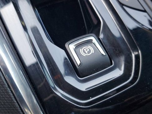 Used 2024 GMC Canyon Elevation w/ Convenience Package image 23