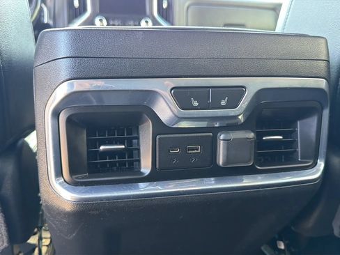 Used 2020 GMC Sierra 2500 AT4 w/ Technology Package AWD/4WD image 12