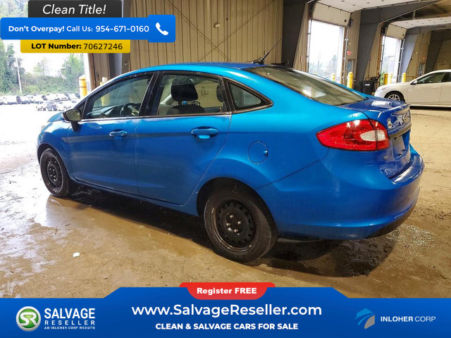 Used 2013 Ford Fiesta SE FWD image 3