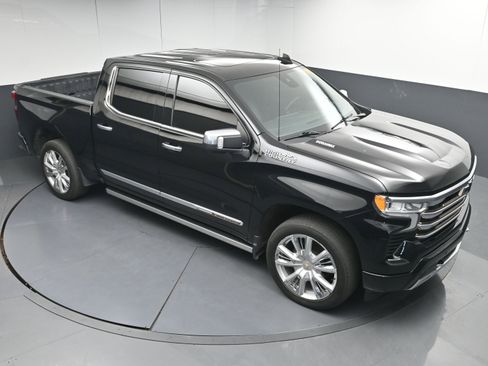 Used 2022 Chevrolet Silverado 1500 High Country w/ High Country Premium Package image 33