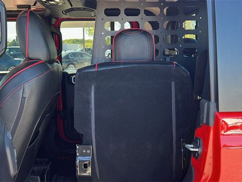 Used 2021 Jeep Gladiator Willys image 28