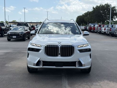 Used 2025 BMW X7 xDrive40i AWD/4WD image 6