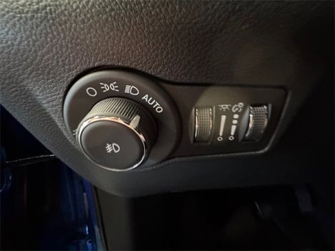 New 2026 Jeep Compass Limited image 21