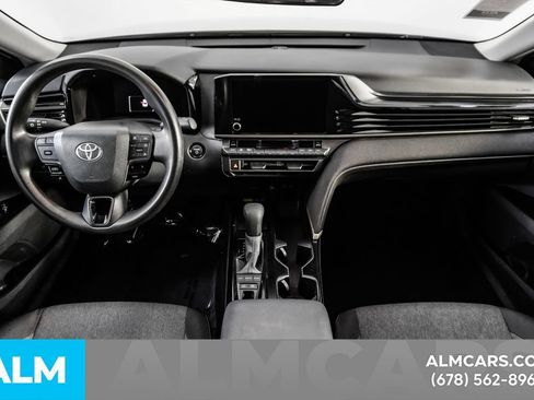 Used 2025 Toyota Camry LE image 23