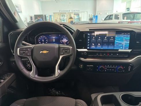 New 2026 Chevrolet Silverado 1500 LT AWD/4WD image 24