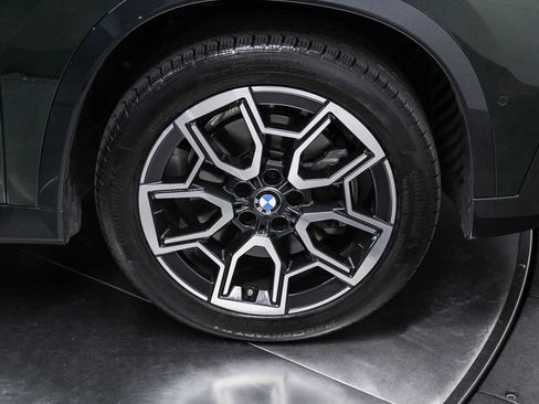 Used 2025 BMW X1 xDrive28i w/ Technology Package image 9