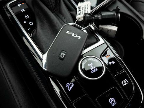 Certified 2025 Kia Sportage X-Pro Prestige AWD/4WD image 41