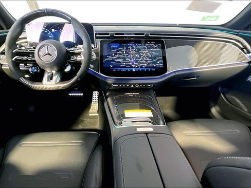 New 2026 Mercedes-Benz E 53 AMG e 4MATIC Sedan image 7
