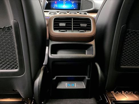 Certified 2024 Mercedes-Benz GLE 53 AMG 4MATIC image 35