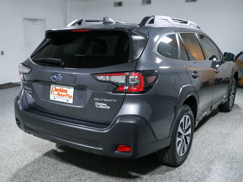 Used 2023 Subaru Outback Premium AWD/4WD image 7