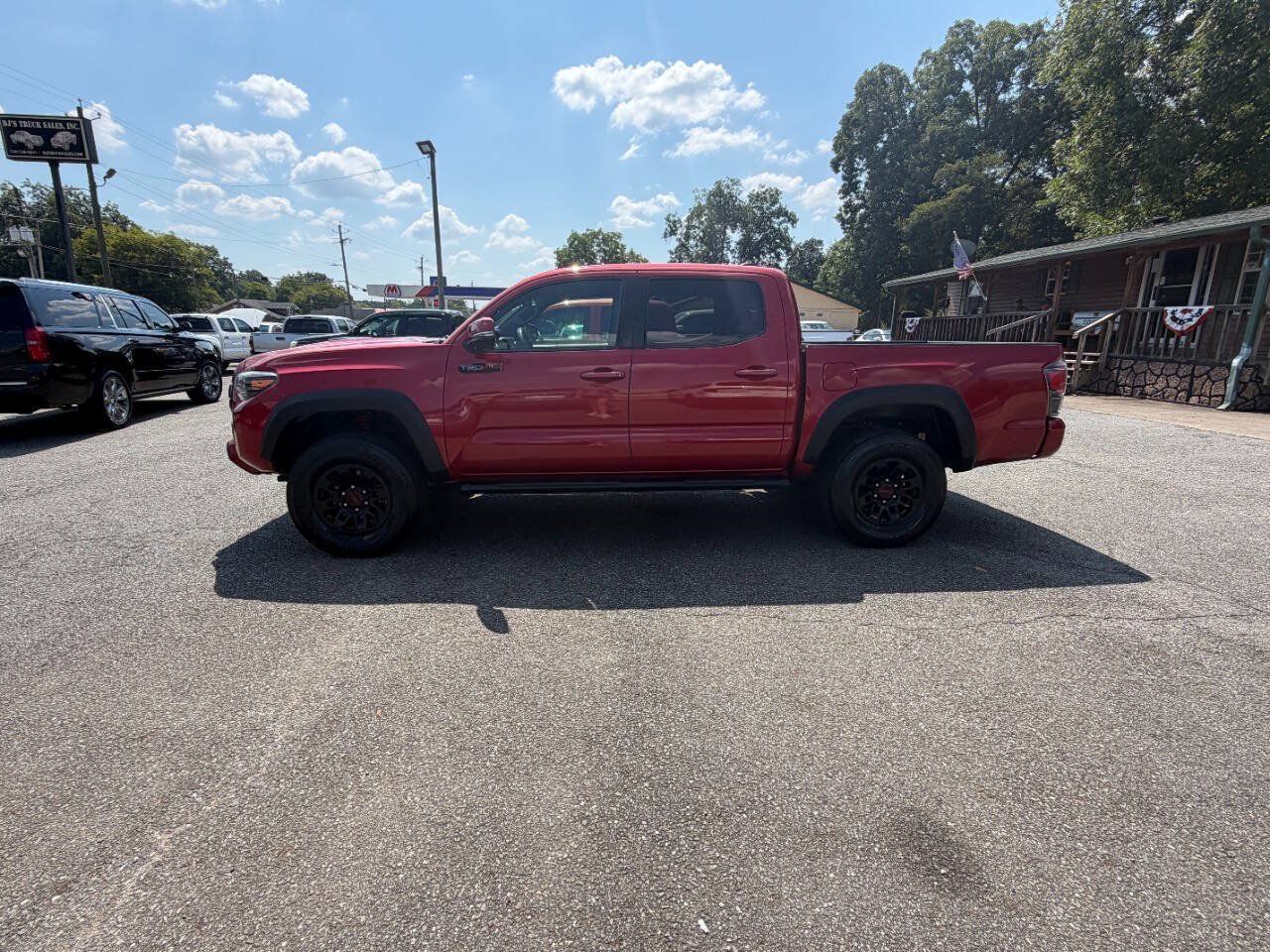 Used 2017 Toyota Tacoma TRD Pro AWD/4WD image 4