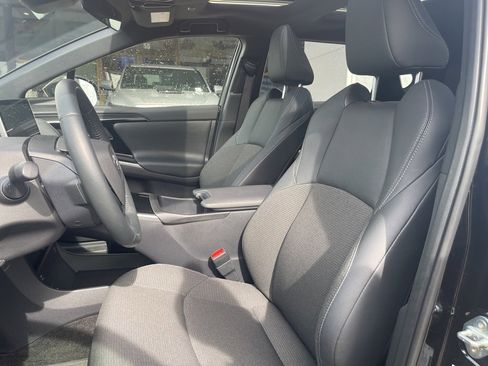 Used 2024 Toyota bZ4X XLE image 18