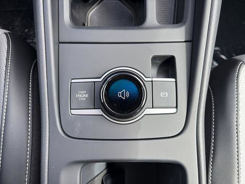 New 2026 Volkswagen Tiguan SE FWD image 23
