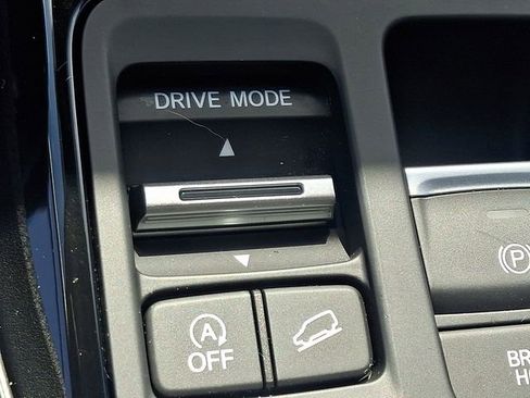 Used 2025 Honda Pilot EX-L image 25