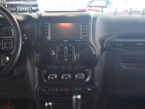 Used 2014 Jeep Wrangler Unlimited Sahara AWD/4WD image 54