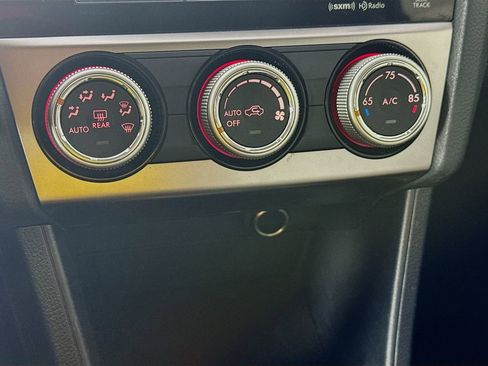 Used 2016 Subaru Crosstrek 2.0i Limited image 17