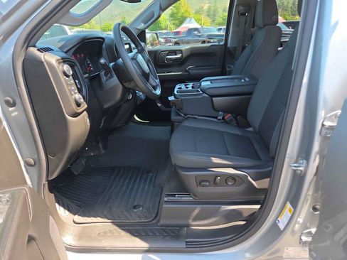 Used 2023 Chevrolet Silverado 1500 Custom AWD/4WD image 19