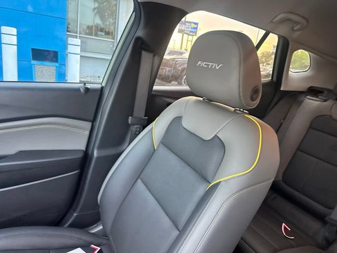 Used 2025 Chevrolet Trax ACTIV w/ Driver Confidence Package FWD image 15