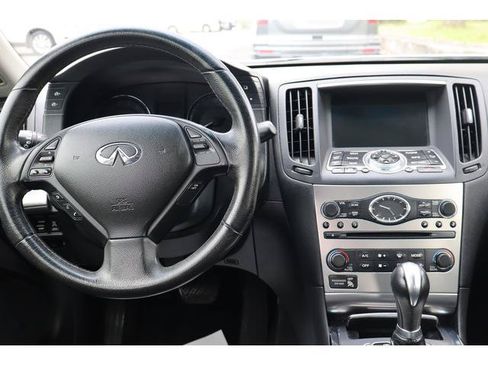 Used 2013 INFINITI G37 x Sedan w/ Premium Pkg AWD/4WD image 10