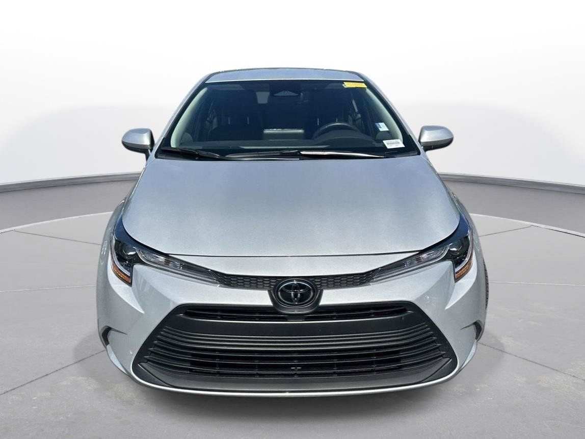Used 2026 Toyota Corolla LE FWD image 41
