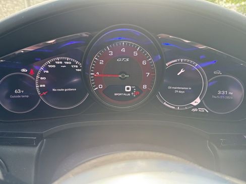 Used 2023 Porsche Cayenne GTS w/ Premium Package AWD/4WD image 11