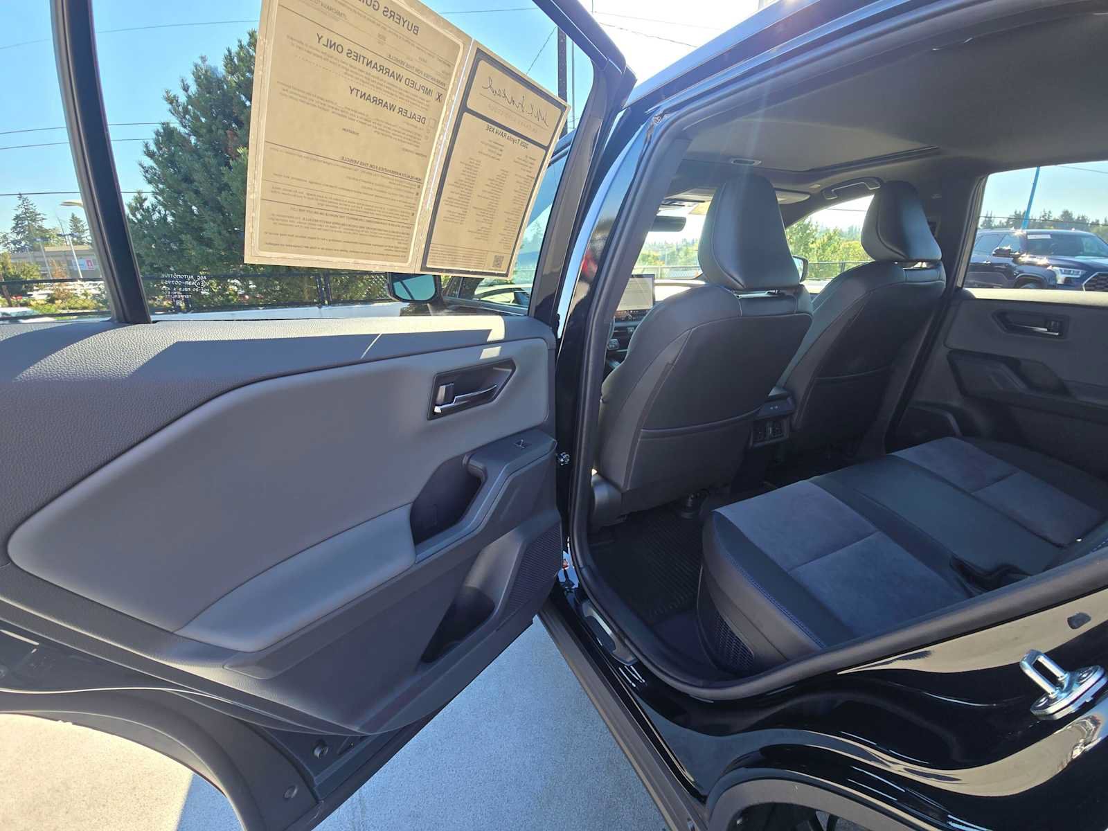 Used 2026 Toyota RAV4 XSE w/ Weather Package AWD/4WD image 15