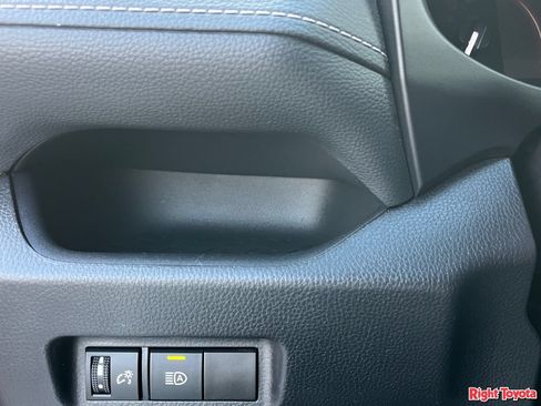 Certified 2025 Toyota RAV4 XLE FWD image 32