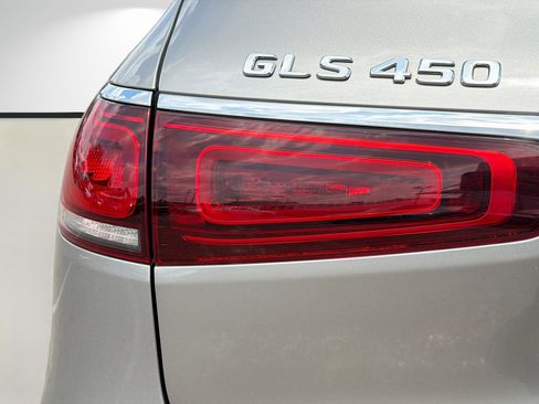 Used 2020 Mercedes-Benz GLS 450 4MATIC image 10