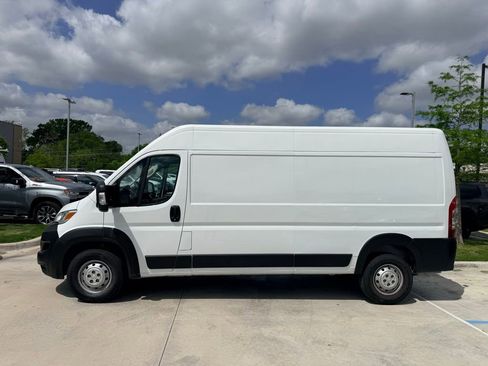 Used 2023 RAM ProMaster 2500 image 1