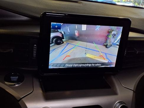 Used 2022 Ford Explorer XLT RWD image 7