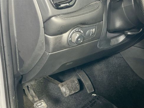 Used 2022 Dodge Durango SXT w/ Blacktop Package image 10