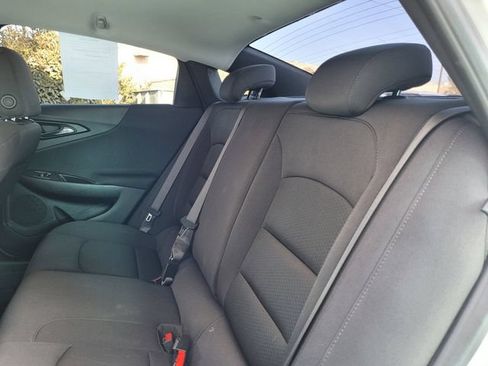 Used 2025 Chevrolet Malibu RS FWD image 14